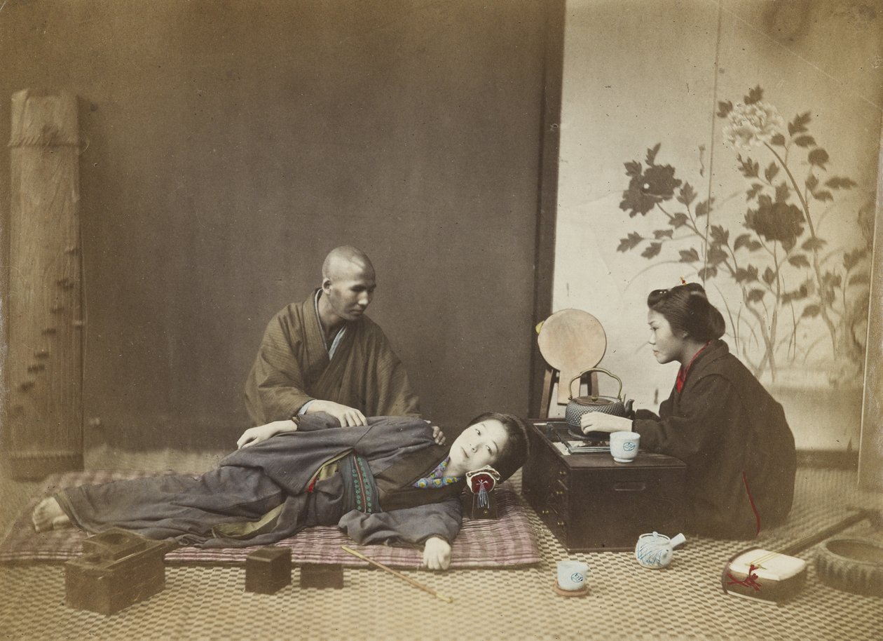 Japanese Pictures of Japanese Life　日本　正絹 Japanese domestic interior by Japanese Photographer